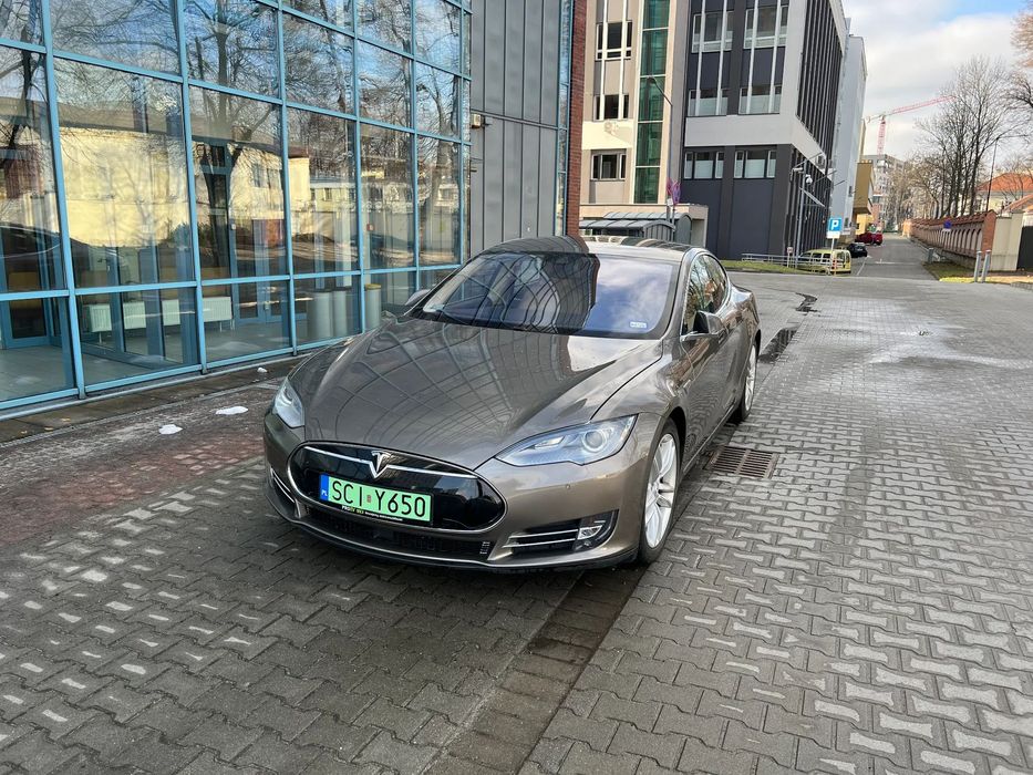 Tesla Model S Tesla S70D - Mały przebieg