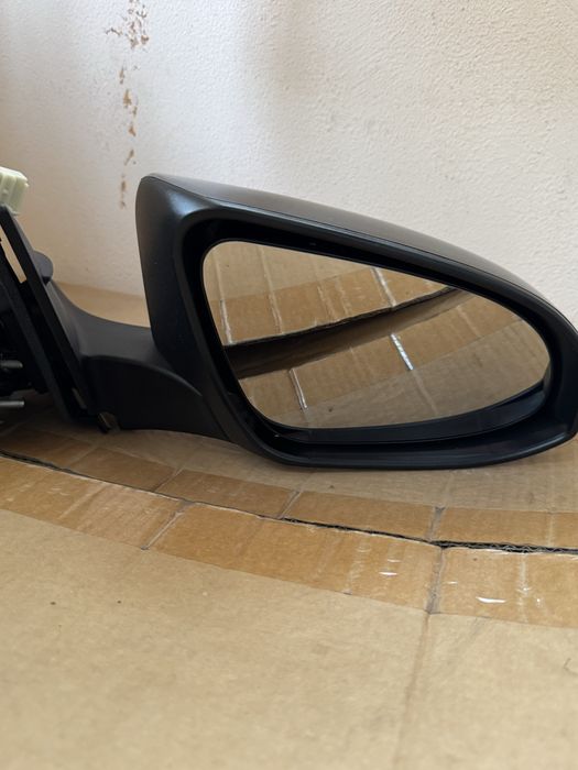 Зеркало Toyota Camry 70, крышка зеркала