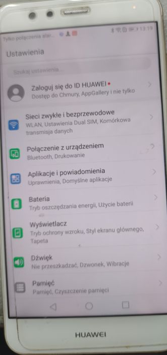 Telefon na częsci Huawei P9 LTE.