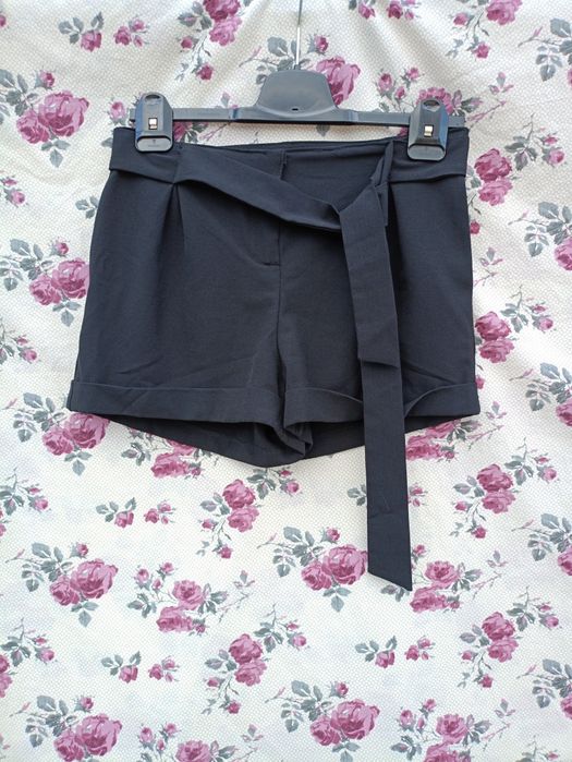 Czarne spodenki damskie