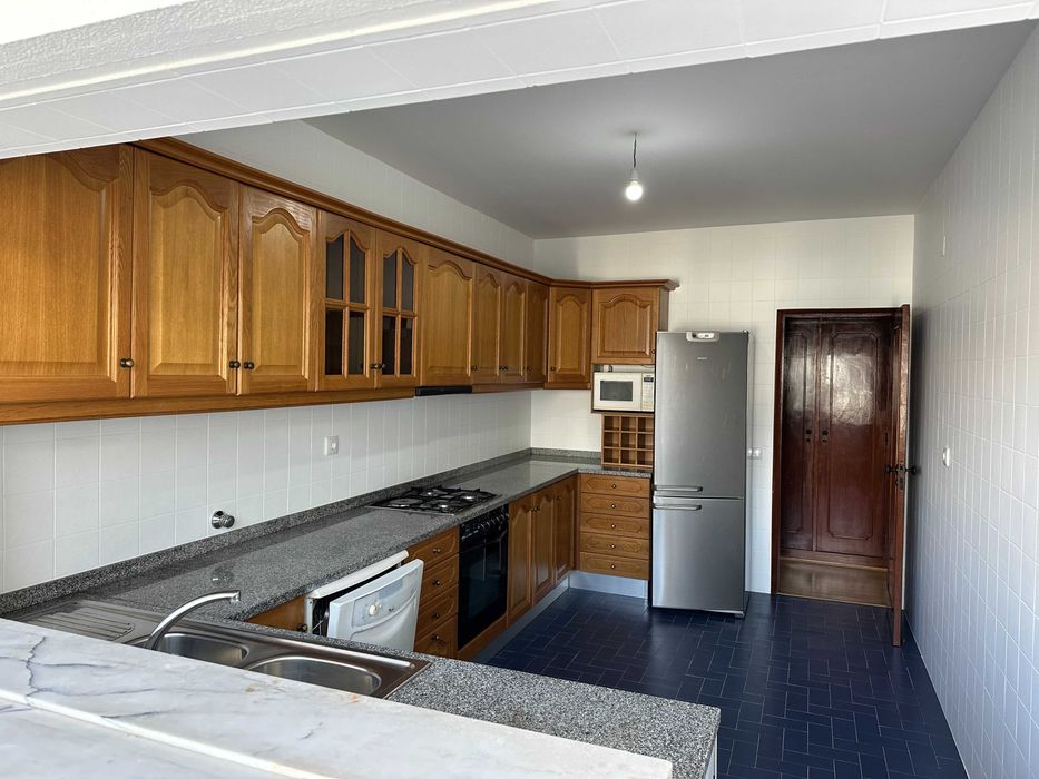 Apartamento T2 Avenida Nuno Alvares