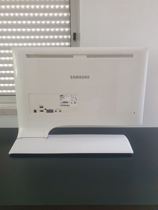 Vendo: Monitor Led Samsung 27 Full Hd S27b750v Multimédia Mhl 2ms 2 Hd