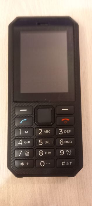 Pancerny telefon Qiliver 2,4" IP 68, Dual Sim