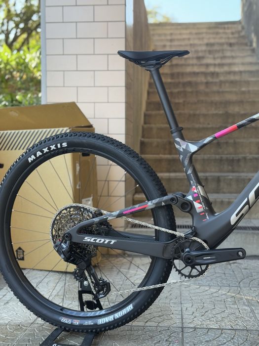 Bicicleta Scott Spark RC Team / Carbon