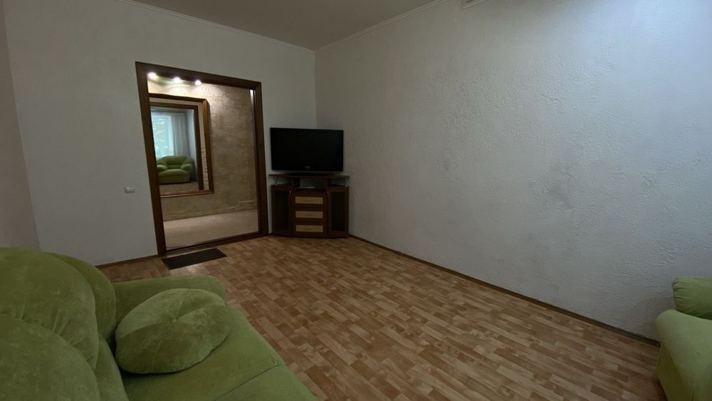 Продаж 3к квартира м-н Сонячний 37