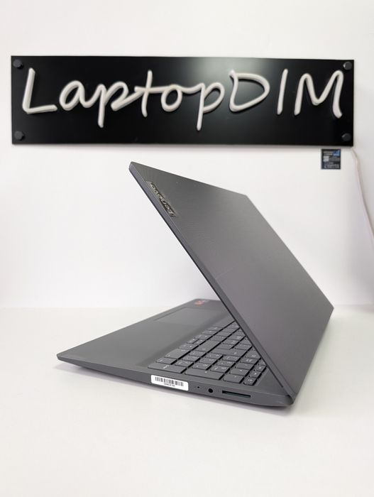 Ноутбук Lenovo V15-ADA/Ryzen 5 3500U/8GB/256GB/15"/FullHD/для навчання