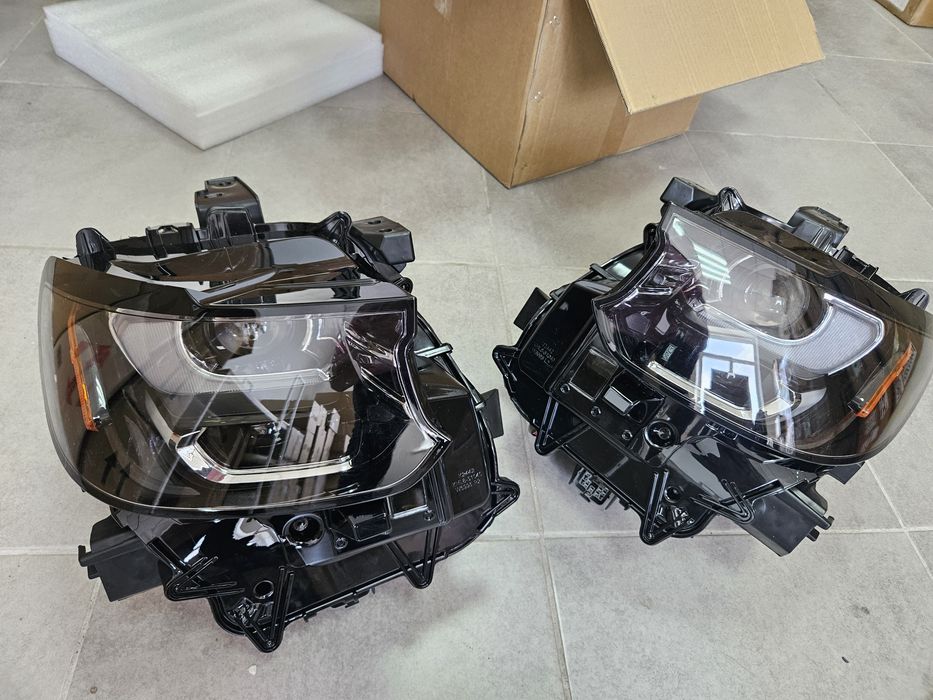 Mazda CX-90 2024 2025 2026 LED передні фари комплект