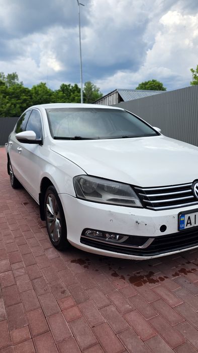 Passat B7 2011 2.0 дизель Автомат європа