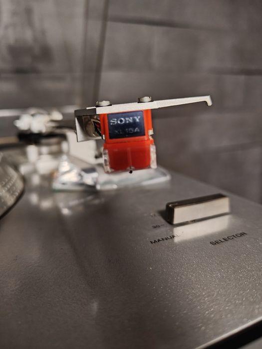 Sony PS-T33 Direct Drive W pełni automatyczny gramofon  
Son