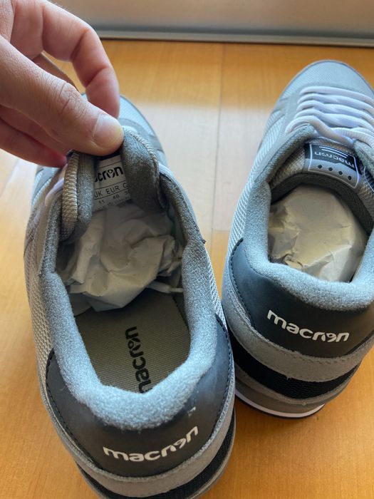 Sapatilhas/ Ténis Macron novas cinzentas
