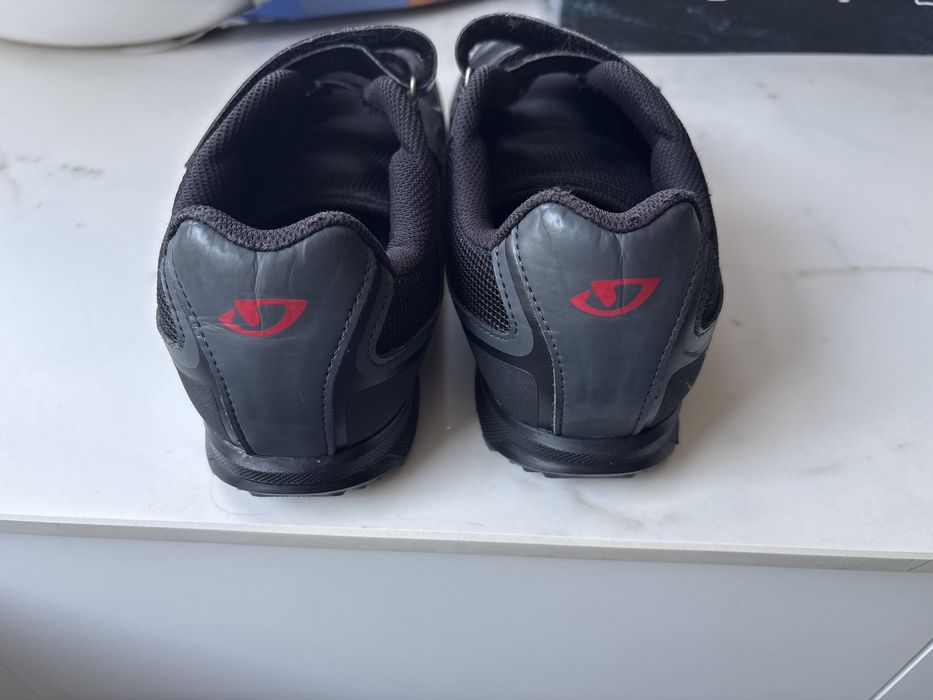 Sapatos ciclismo Giro Berm 41