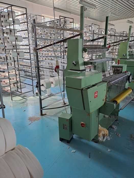 Dziewiarskie maszyny płaskie firmy Muller,