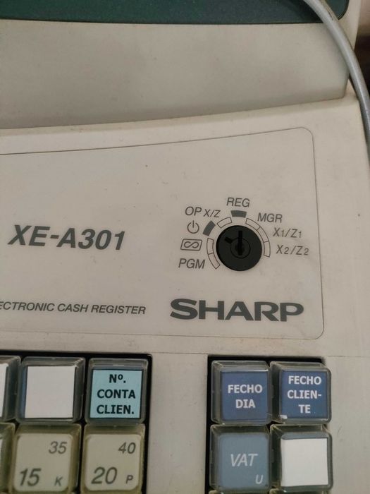 Relíquia Registadora Sharp XE-A301