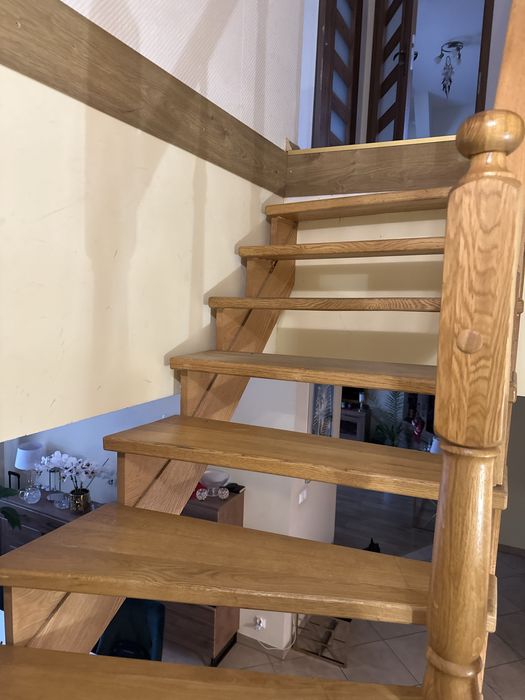 Sprzedam schody dębowe 17 stopni  3,26 mwysokie