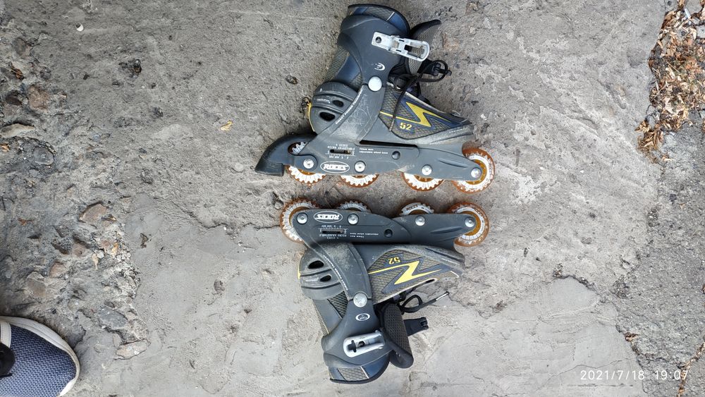 Роликовые коньки Roces на подростка