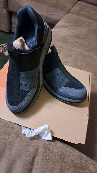 Зимові черевики Deckers