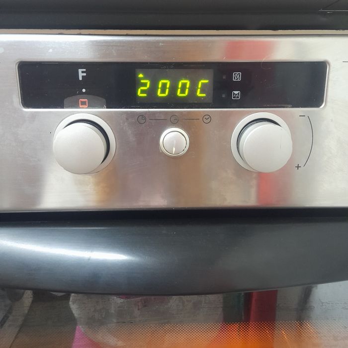 Piekarnik Whirlpool elektryczny