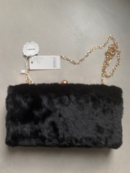 Clutch preta nova