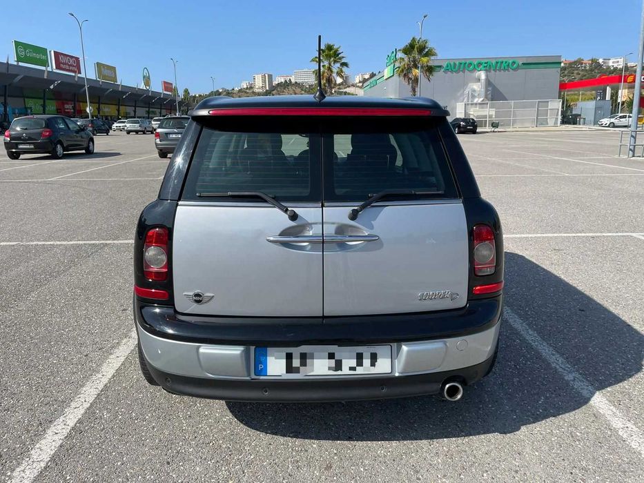 Carro em boas condições
