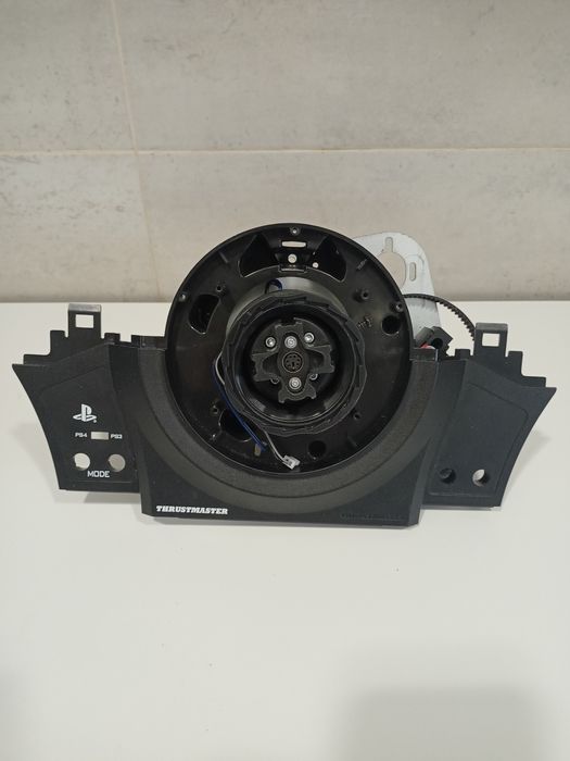 Eixo Thrustmaster T300