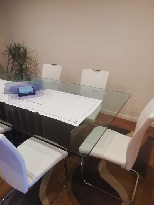 Mesa de sala de jantar