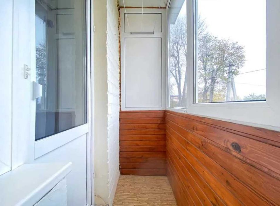 Продаж 2к квартири 12 квартал, вул. Василя Сліпака (Єрмолової) терра
