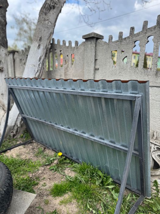 Продам навіс над вхідними дверима