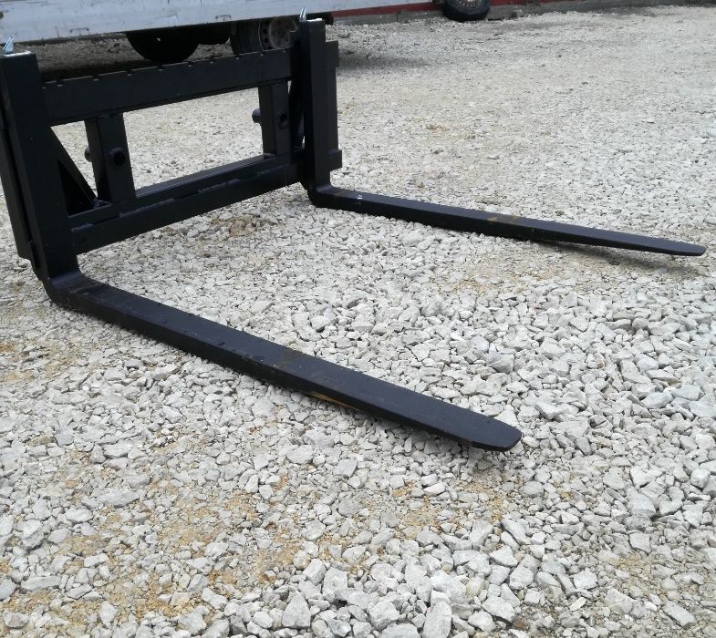 Paleciak /staplarka Widły do palet BRUTTO do ładowacza czołowego TURa