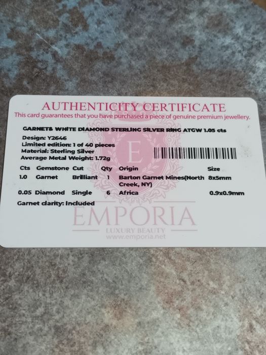 Pierścionek że srebra pr. 925 z GRANATEM I Diamentami