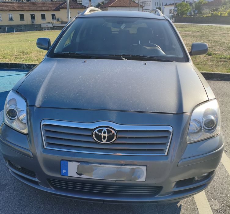 Toyota Avensis Wagon 2.0 D-4D (2004)