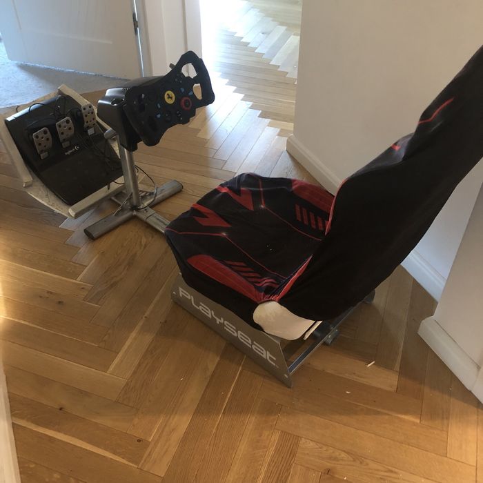 Stelaż do simracingu + logitech g29