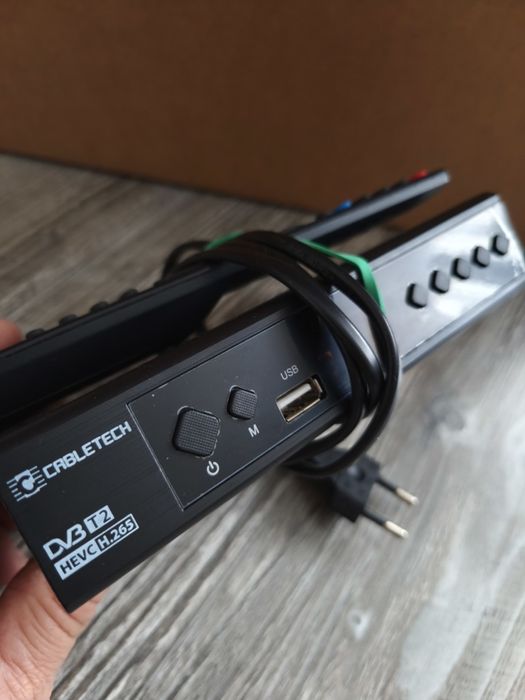 Sprzedam dekoder dvb T2 cablrtech