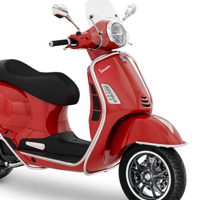 Oryginalny Błotnik przód Vespa GTS w kolorze Czerwonym RED Oem.