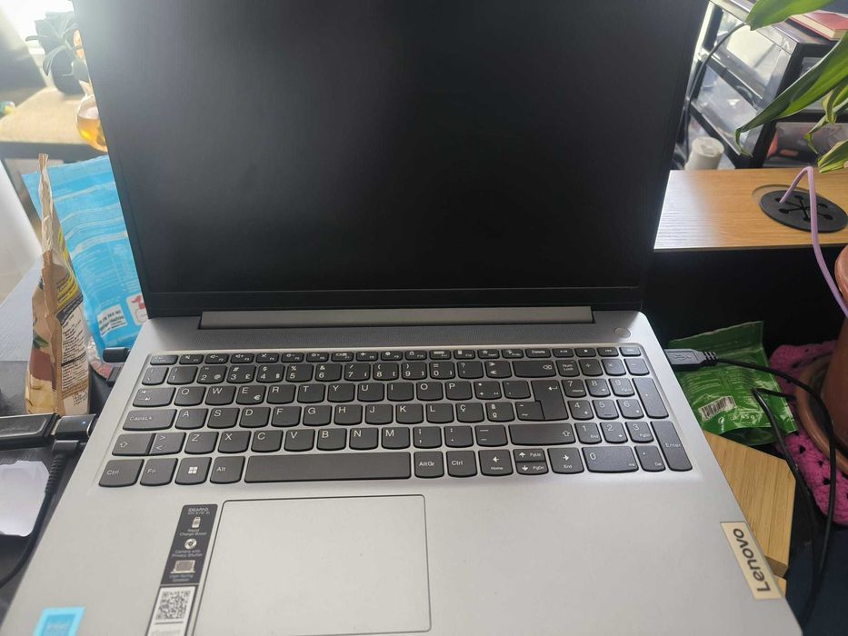 Lenovo ideapad slim 3 15ian8-538