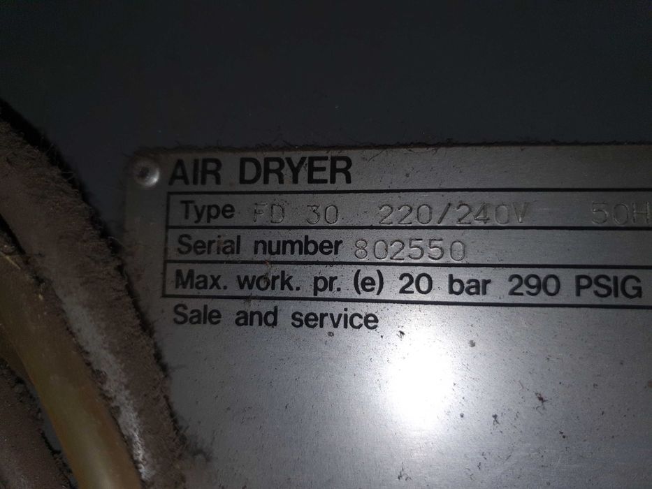 Kompresor śrubowy ATLAS COPCO GA 15 FF + Osuszacz Ziębniczy FD 30