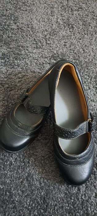 Clarks czarne buty skora naturalna roz 38 jak nowe