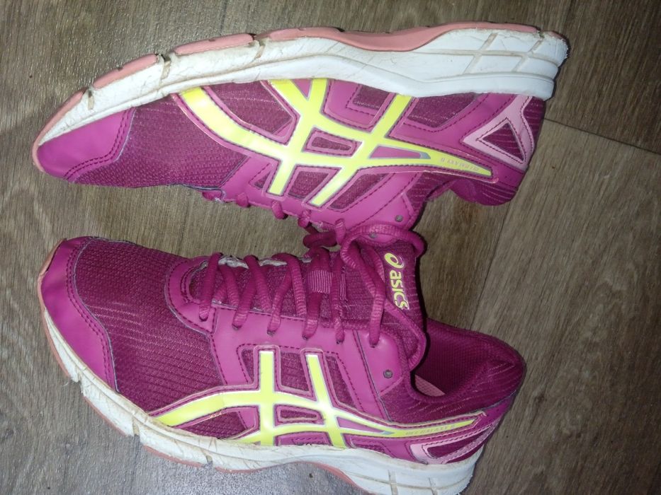 Кроссовки, ASICS,Босоножки женские размер 37