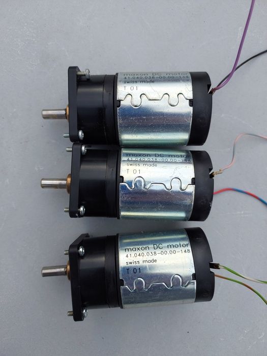 Maxon DC motor 24V 41.040.038-00.00-148 silnik DC z przekładnią 1:30