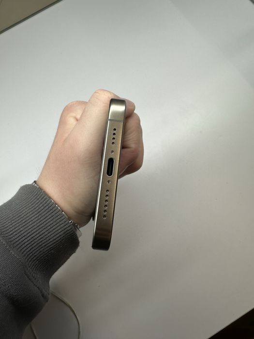 iPhone 15 Pro Max 256 (Natural Titanium)