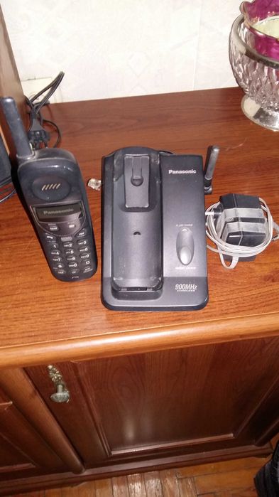 Продается радиотелефон Panasonic KX-TC1461 с кассетным автоответчиком