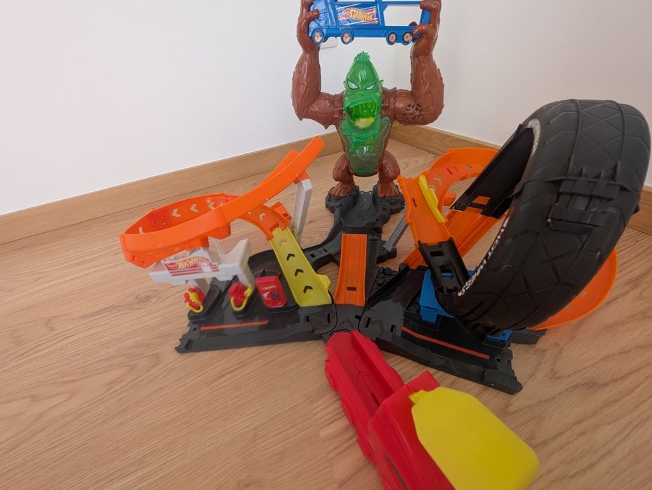 Pista Hot wheels Gorila