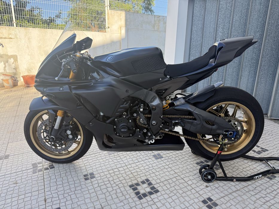 Yamaha R1 WGP 60th anniversary 2022
