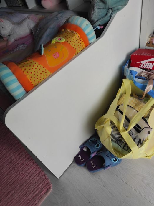 Cama individual com gavetão grande (como nova)