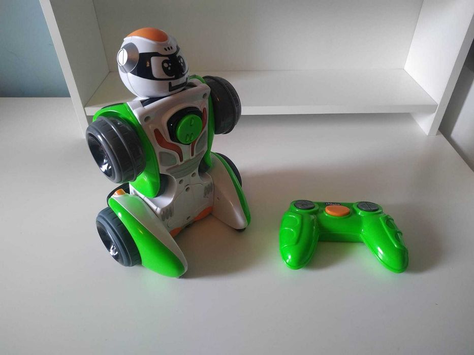 Carro/Robot Telecomandado Chicco