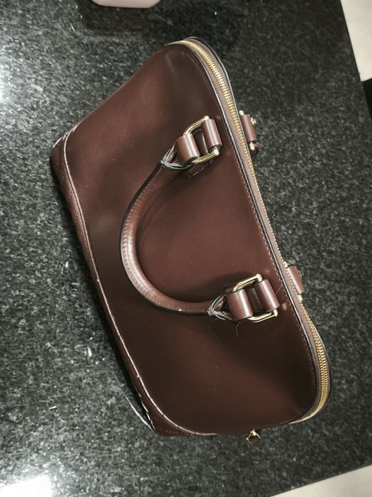 Mala Guess como nova