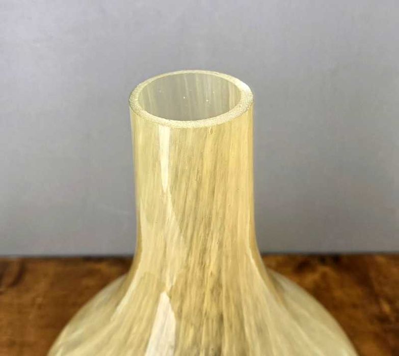 Uranowy klosz do lampy naftowej