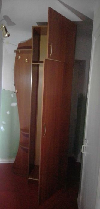 Продаю прихожую б/у
