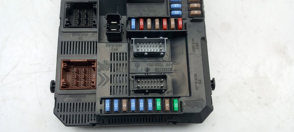 Caixa fusíveis / SAM / BSI PEUGEOT 208