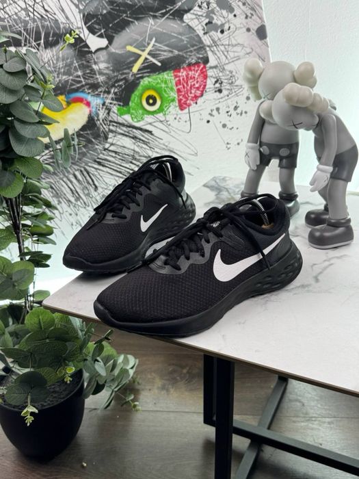 Кросівки Nike Revolution 42 розмір Е7469