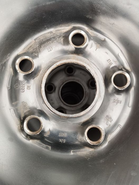 Продам резину б/у с дисками